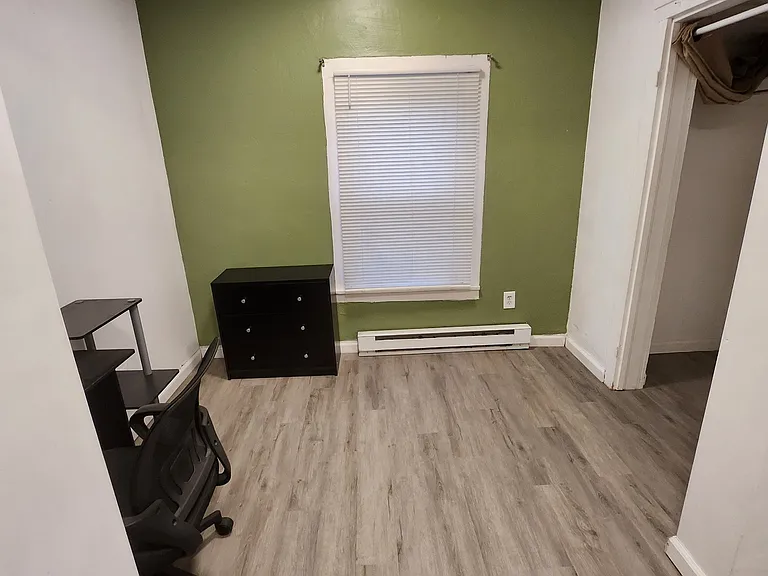61 Walnut St #2 — Photo 11