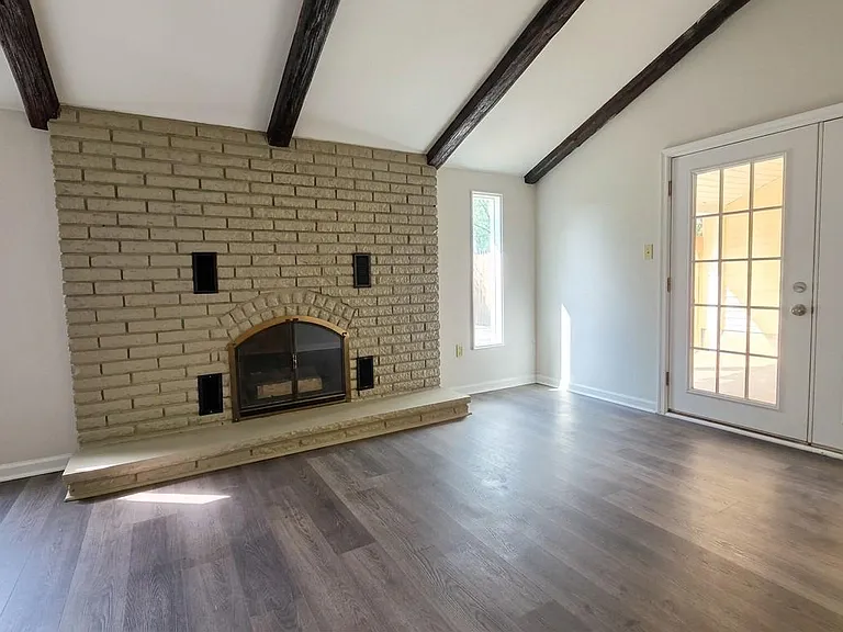 29 Fomalhaut Ave — Photo 8