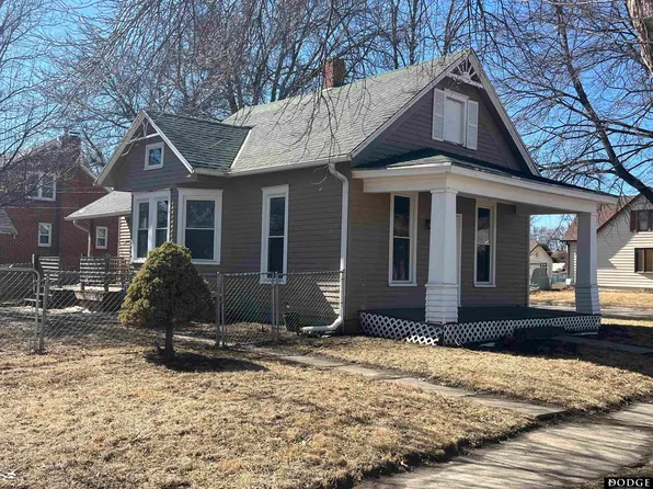 749 W 9th St, Fremont, NE 68025