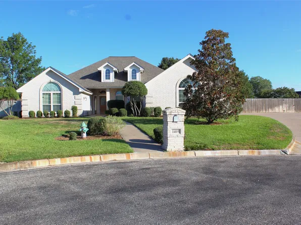 1405 Parkwood Ct, Stephenville, TX 76401