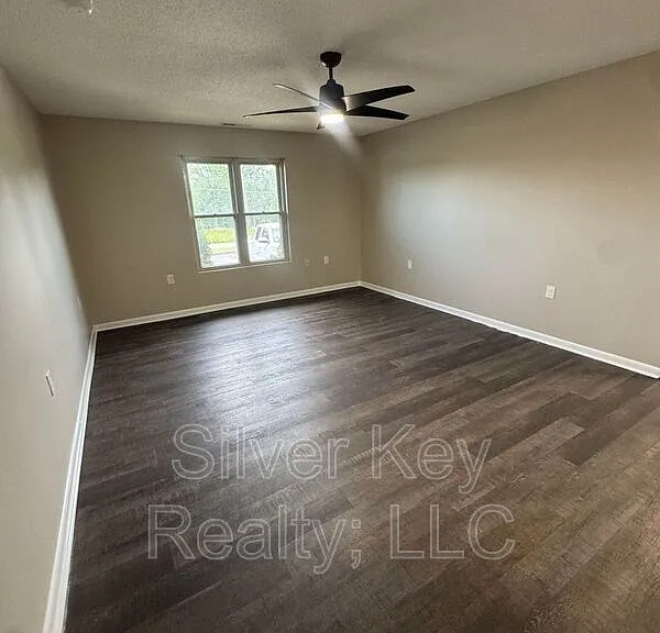 114 Old Athens Pike #2A — Photo 3