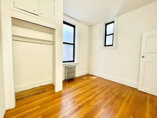 Rented by HOLTON REAL ESTATE INC. | media 5