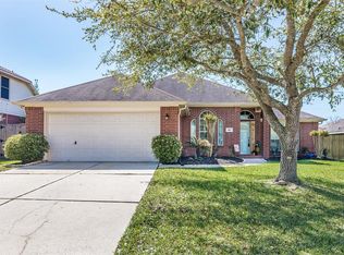 1107 Breckenridge Cove Ln, League City, TX 77573