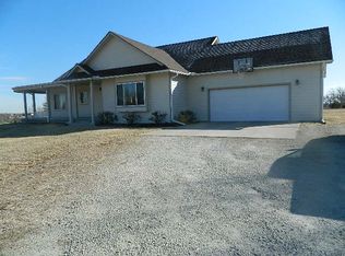 4718 Quail Run Rd, Winfield, KS 67156