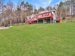 868 Church St, Clifford Township, PA 18421