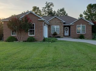 227 Remington Dr, Russell Springs, KY