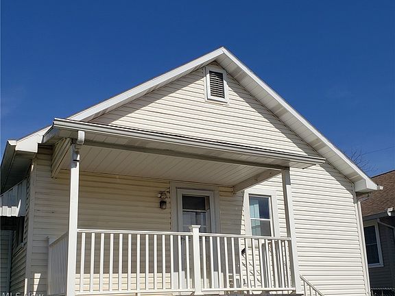 4th image of 503 Maple St