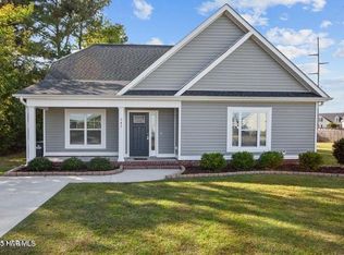 741 Fox Chase Ln, Winterville, NC 28590