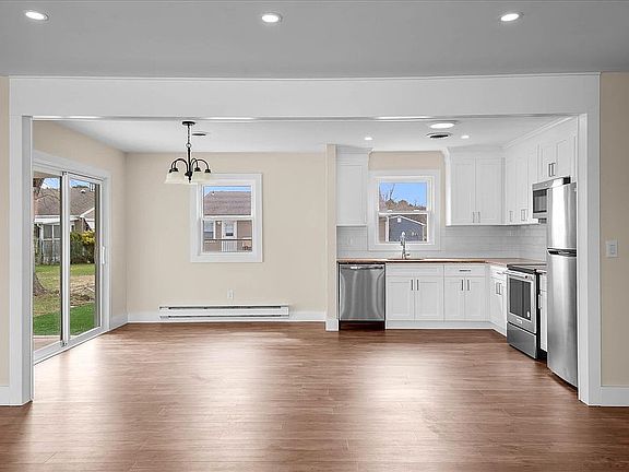 2nd image of 23 Eton Rd