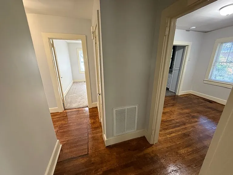 503 Tyler St — Photo 18
