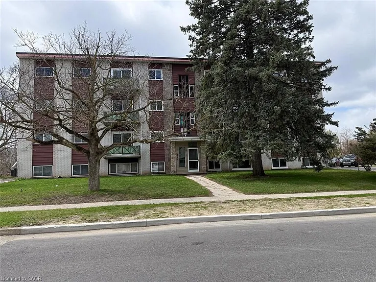 449 Hazel St #7 — Photo 1