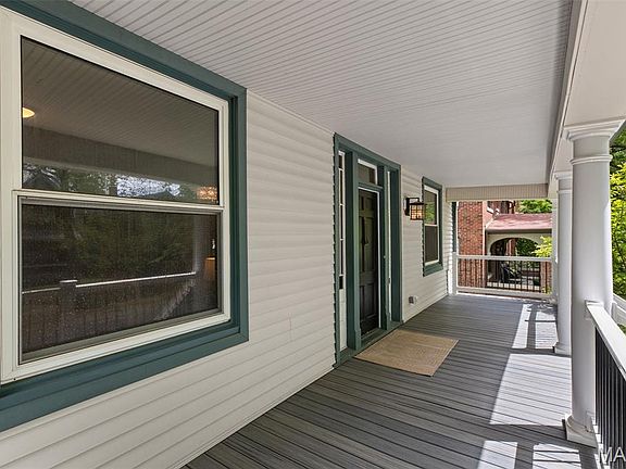 5th image of 7065 Waterman Ave