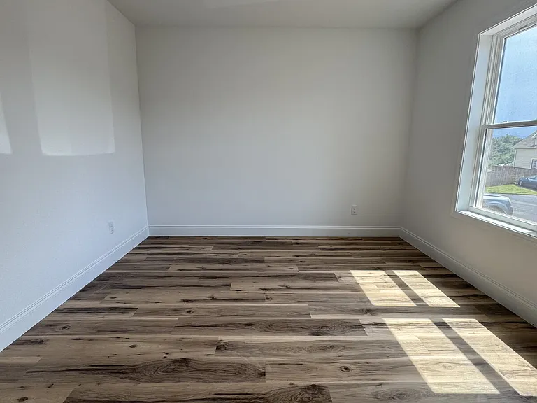 321 Quinn Hill Ln — Photo 12