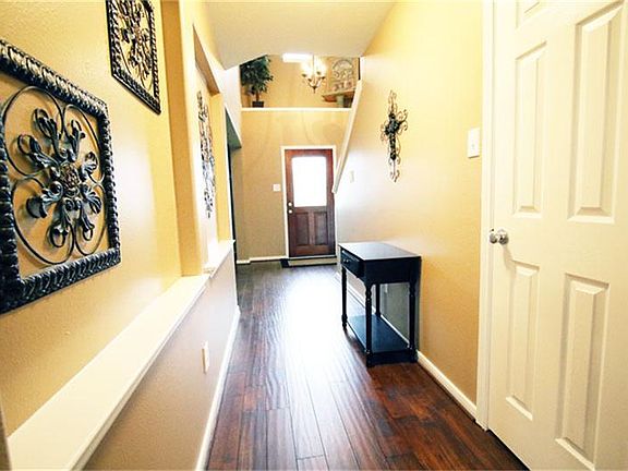5th image of 2114 Sugar Hill Dr