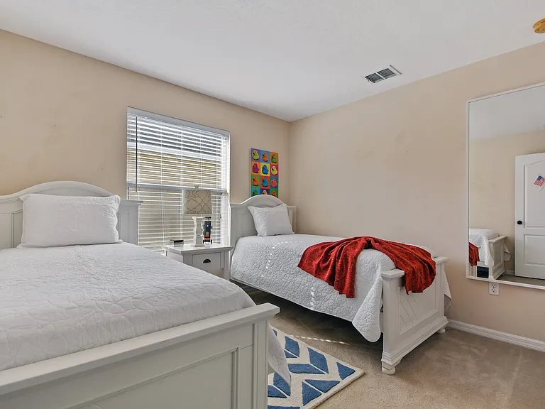 12713 Grovehurst Ave — Photo 21