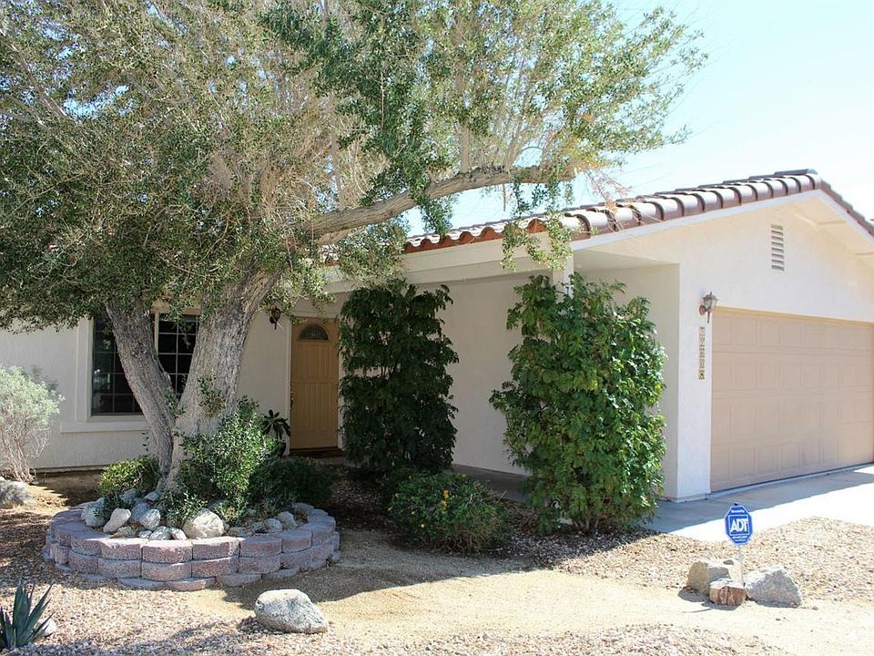 1st image of 52608 Avenida Diaz