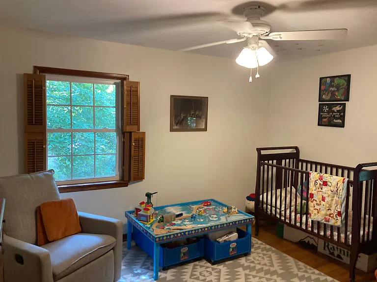 304 Bowden Dr — Photo 8