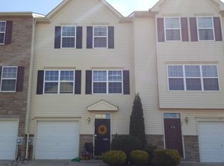 42 Candlestick Ln, Sicklerville, NJ 08081