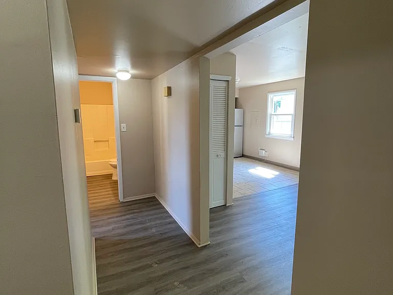 123 Earl Ave #1 — Photo 3