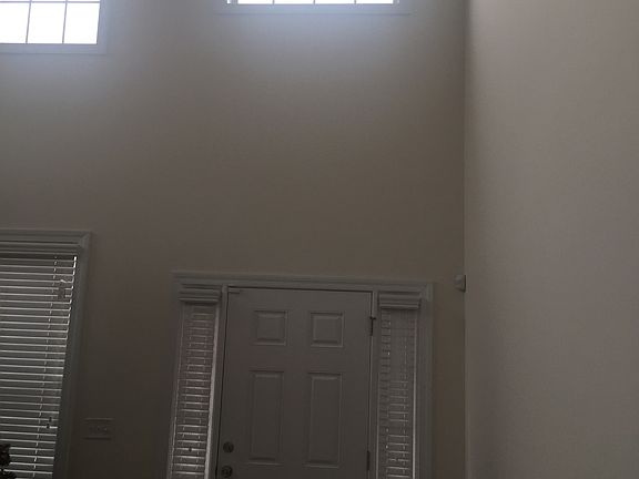 2 Story Foyer 