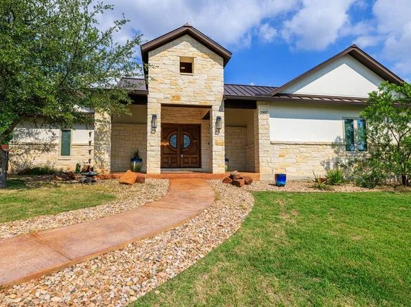 2307 Stone Mdw, Fredericksburg, TX 78624
