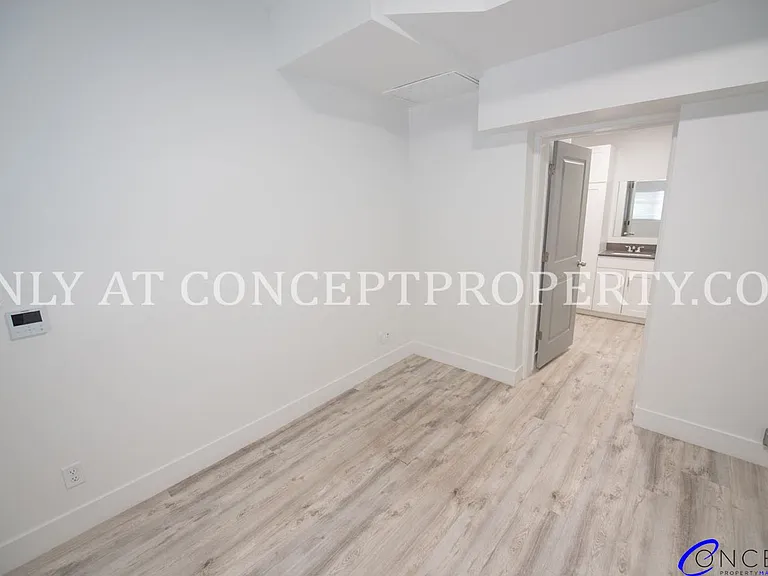 First Avenue Flats — Photo 88