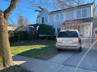 504 Trolley Line Rd, Babylon, NY 11702
