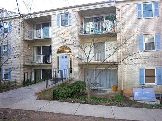 1st image of 882 College Pkwy #10