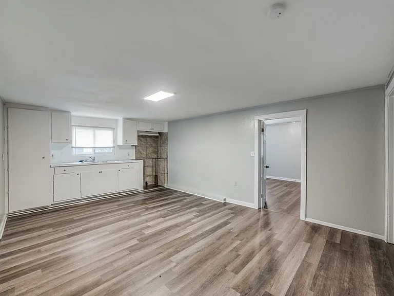 1311 Kayton Ave #1 — Photo 6
