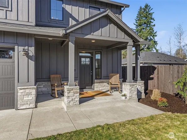 134 E Joyce Court, La Center, WA 98629