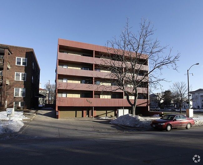 1st image of 1660 G St #408