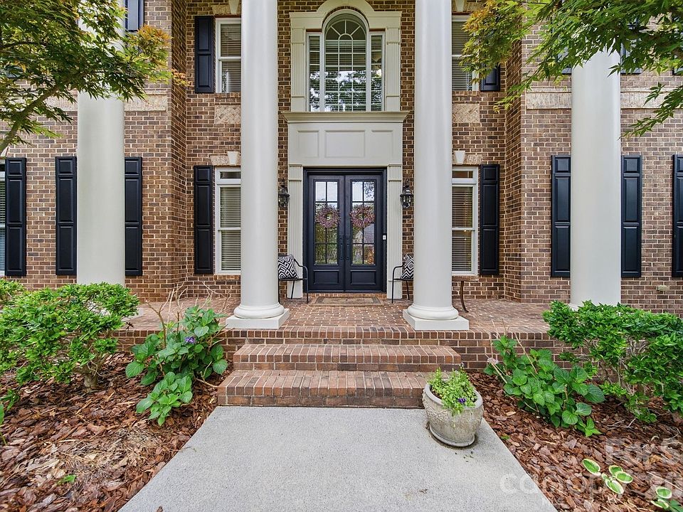 1802 Summit View Pl, Waxhaw, NC 28173 | MLS #4349894 | Zillow