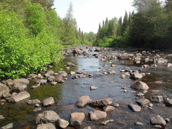 546 Cascade Blfs, Grand Marais, MN 55604