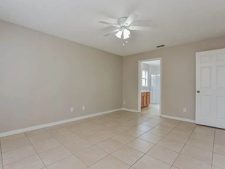 12020 Woodglen Cir — Photo 8