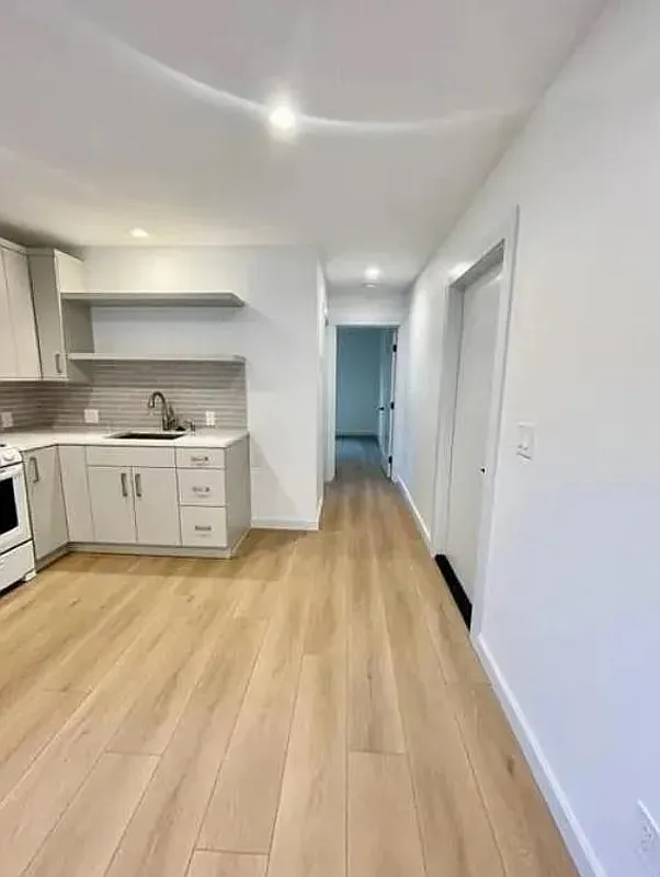 1 bed, 1.0 bath, 600 sqft, $2,500 — Photo 4