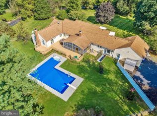 20908 Layton Ridge Dr, Gaithersburg, MD 20882