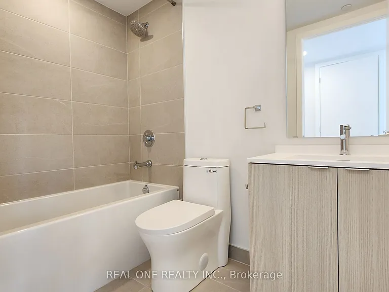 100 Queen St E #707 — Photo 7