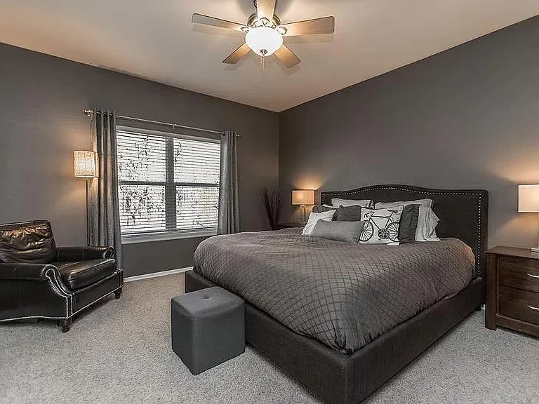 1020 Capri Dr NE — Photo 26