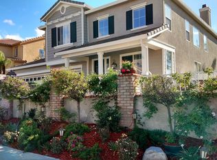 22042 Sunrise View Pl, Saugus, CA 91390