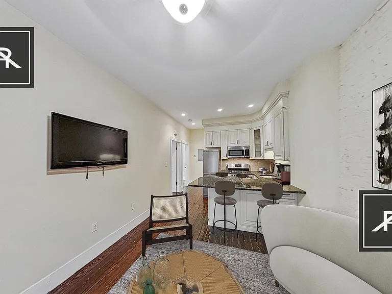 4 Carmel St #1 — Photo 4