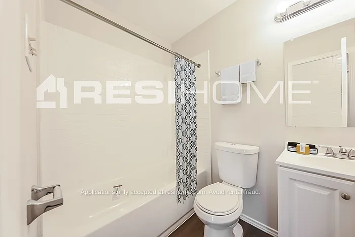 1913 Red Cloud Dr — Photo 10