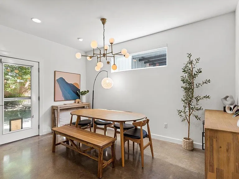 3505 Villa Ct #10 — Photo 5