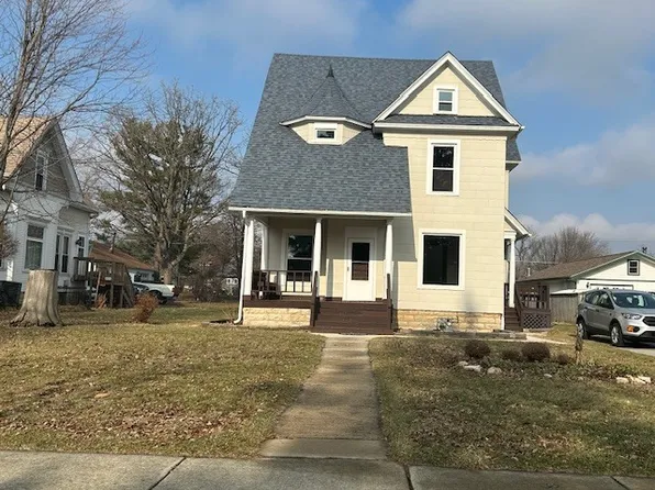 313 E Corning Ave, Peotone, IL 60468