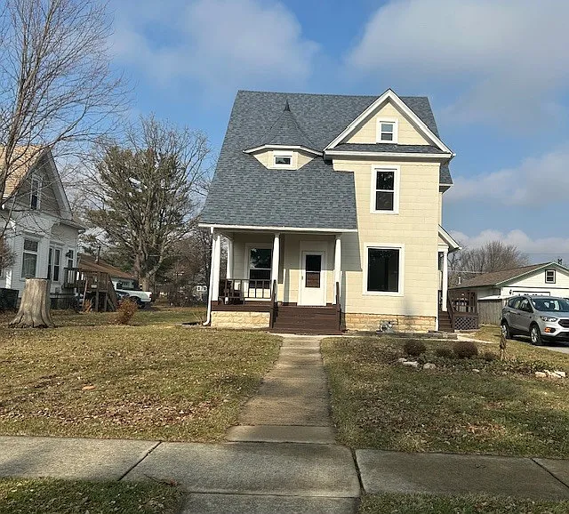313 E Corning Ave photo 1