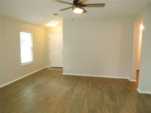 3rd image of 14528 Mowsbury Dr