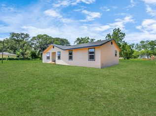 1030 San Felipe Rd, Sealy, TX 77474
