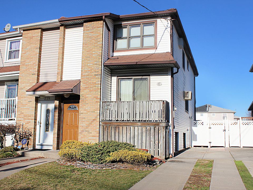 1st image of 221 Slater Blvd