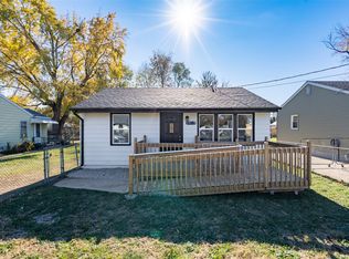 2919 Garfield Ave, Des Moines, IA 50317