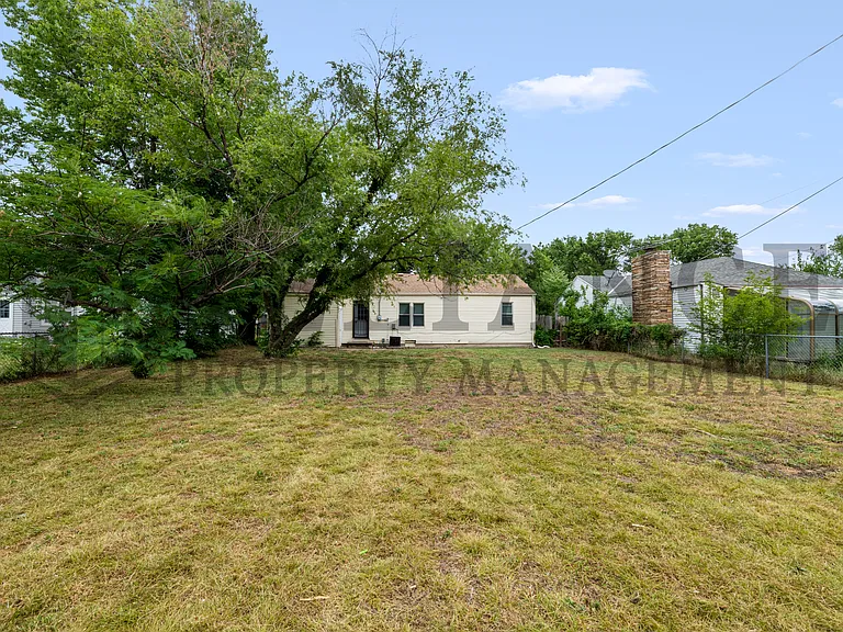 2309 W Graber St — Photo 27