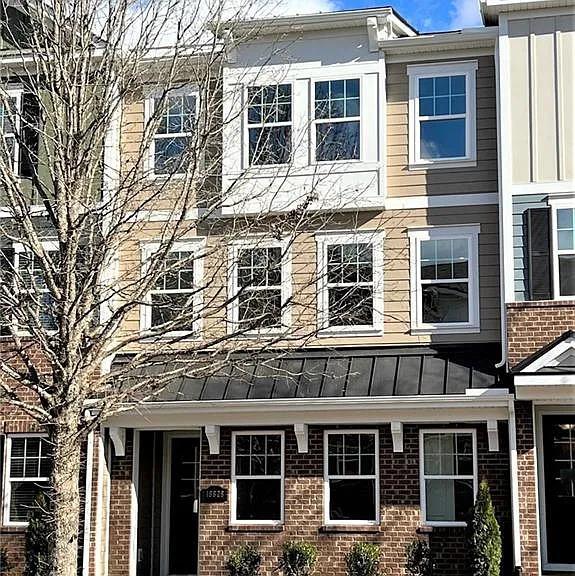 16628 Summers Walk Blvd — Photo 1